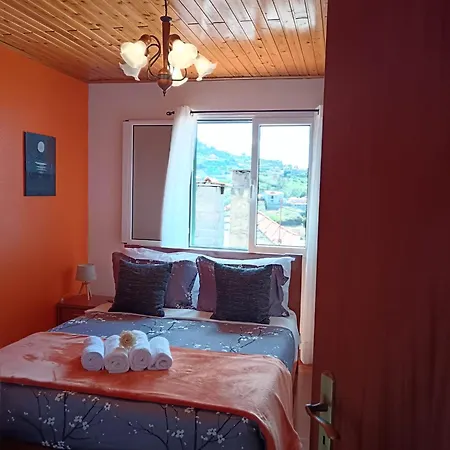 Peaceful Retreat Near Levadas