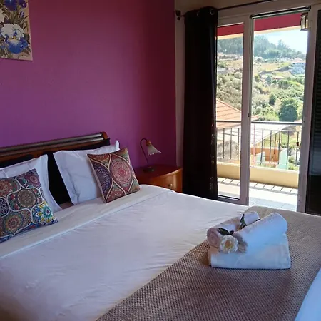 Semesterbostad Peaceful Retreat Near Levadas *