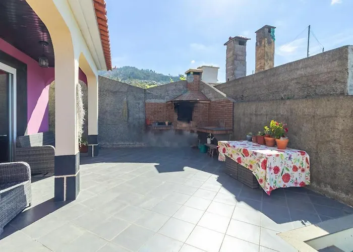 Peaceful Retreat Near Levadas 度假居 阿科达卡列塔