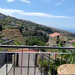 Peaceful Retreat Near Levadas