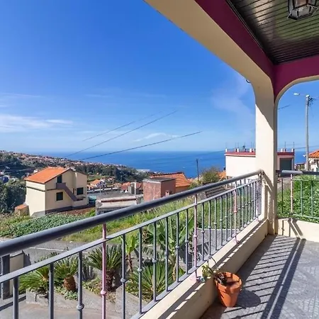 Peaceful Retreat Near Levadas Arco da Calheta (Madeira)