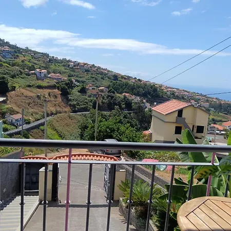 Peaceful Retreat Near Levadas