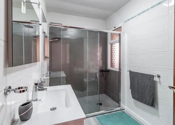 Peaceful Retreat Near Levadas Tatil Evi