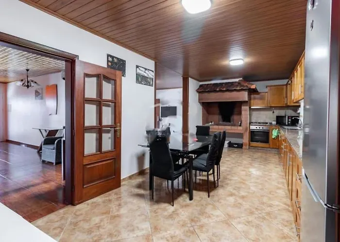 Peaceful Retreat Near Levadas Tatil Evi