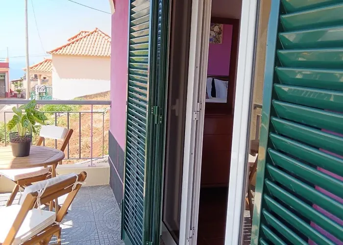 Peaceful Retreat Near Levadas Arco da Calheta (Madeira)